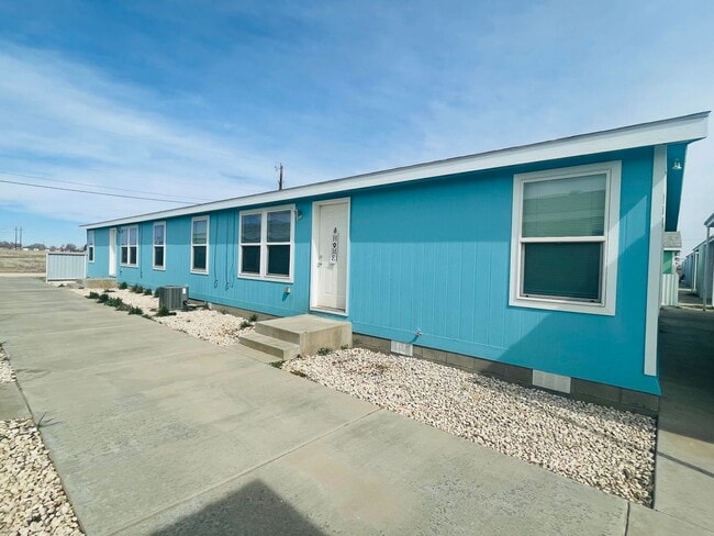 Photo - 309 E Lime St Apartment Unit B