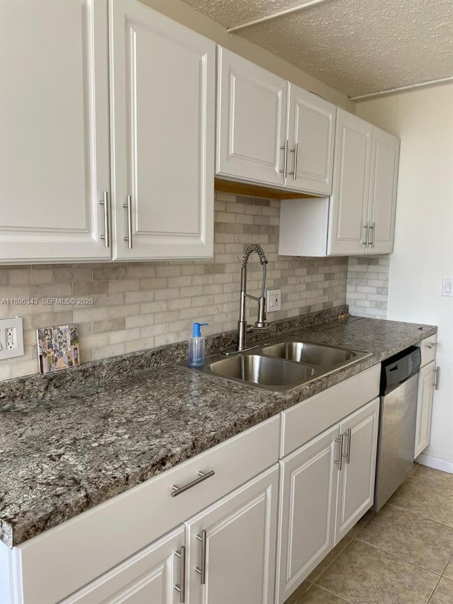 Photo - 1200 NE Miami Gardens Dr Unit 607W