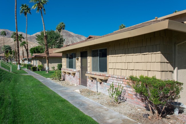 Building Photo - 72714 Willow St Unit 1 Rental