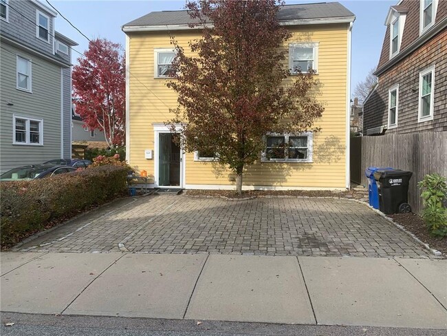 Photo - 28 Bacheller St