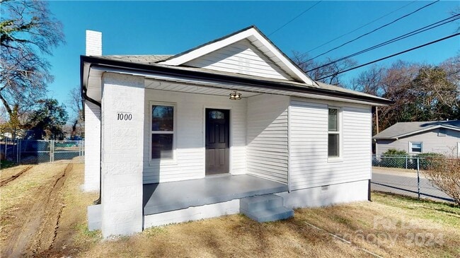 Photo - 1000 Holland Ave House