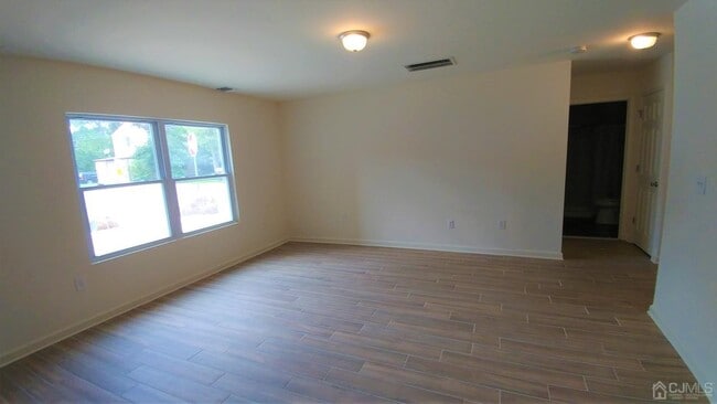 Photo - 503-511 Marlboro Rd Unit A