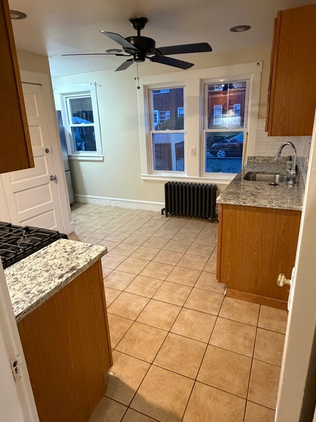 Photo - 594 South St Unidad #1