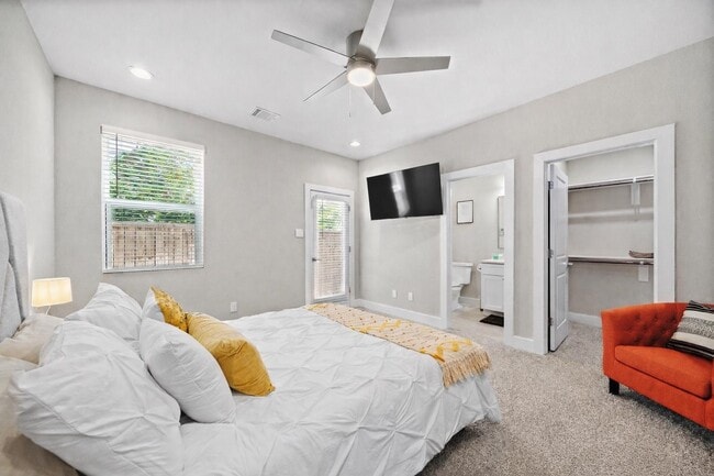 Photo - 12080 East Fwy