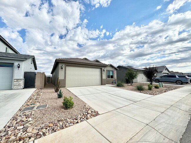 Photo - 3BR/2BA/2CG, 1570 sq.ft. rental built in 2022 in Sierra Vista, AZ