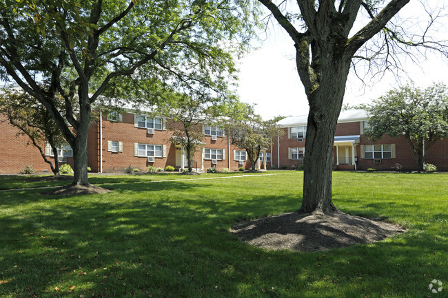 Garden View Apartments - Garden View Apartments