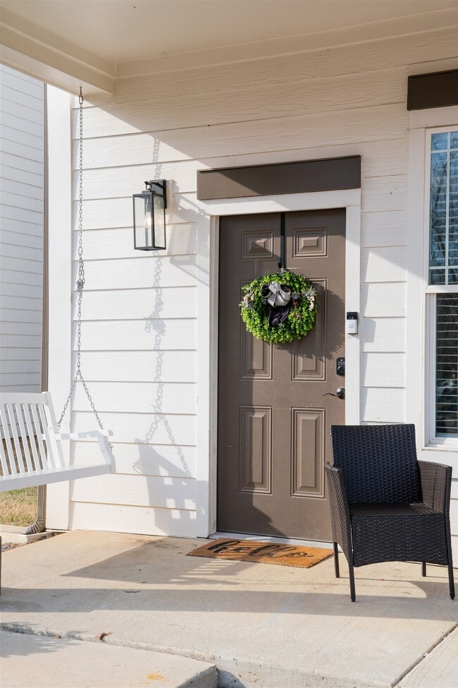 Photo - 716 Ironwood Ln