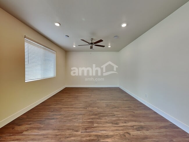 Photo - 1369 E Old Mesquite St