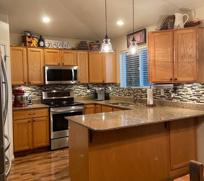 Photo - 1353 N 2530 W