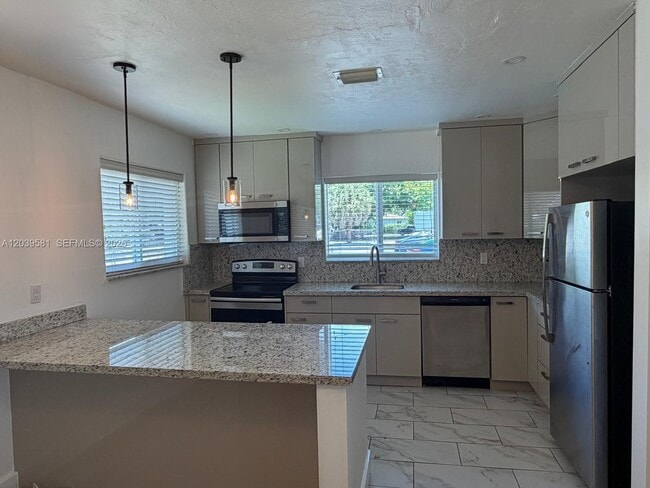 Photo - 245 SW 24th Rd