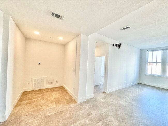 Photo - 2102 Mechanic St Unit 204