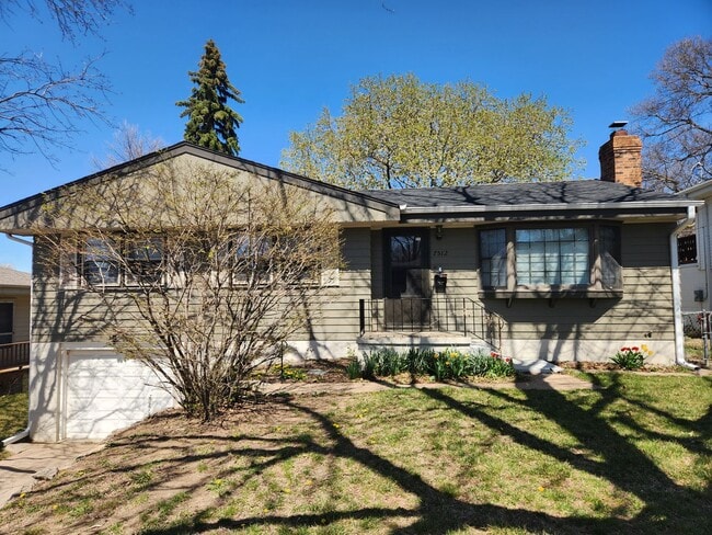 District 66 single Family house - District 66 single Family house