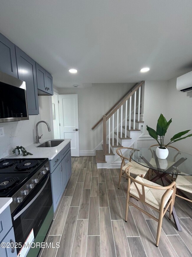 Photo - 600 Ocean Park Ave