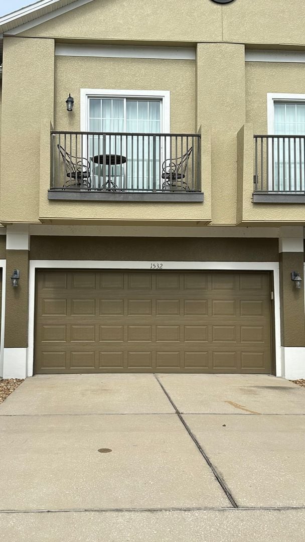 Photo - Spacious 3 Bed, 2.5 Bath Townhome with 2-C...