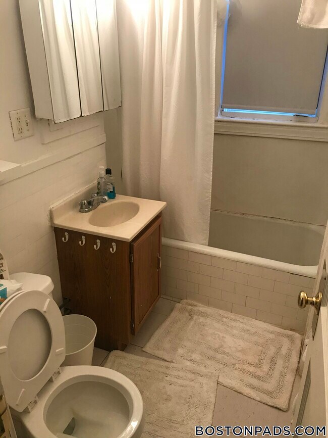 Photo - 1634 Commonwealth Ave Unidad 12