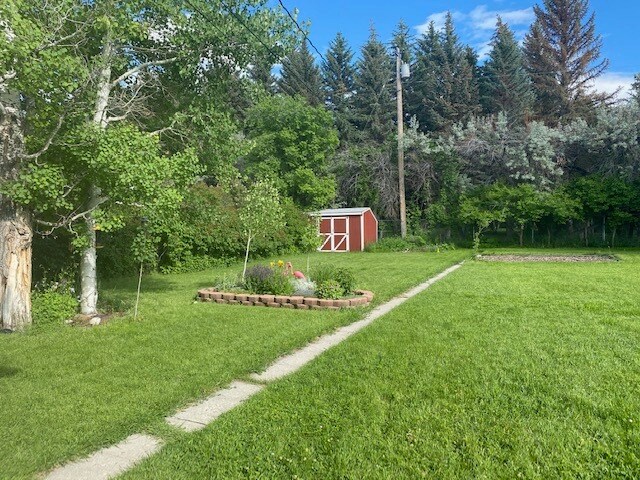 Photo - 669 Parks St