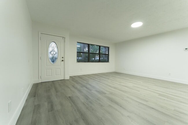 Photo - 1181 SW Sarto Ln