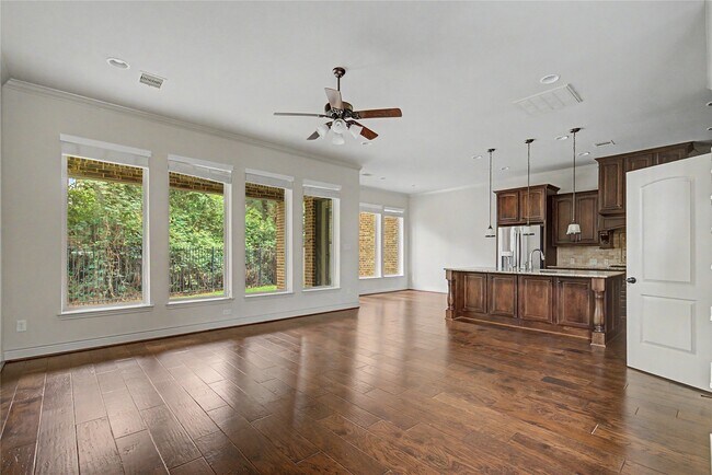 Photo - 38 Jonquil Pl