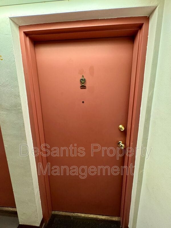 Photo - 816 Perry Hwy Unidad 39