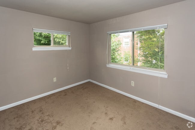 Brooke Court Apartments