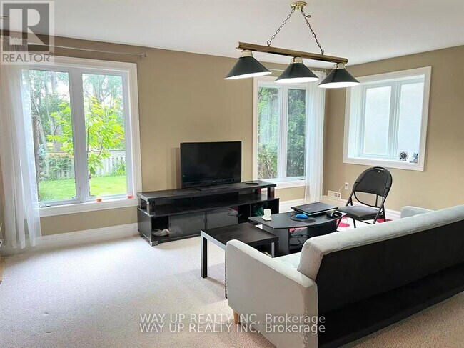 Photo - 401 Kingbird Ct