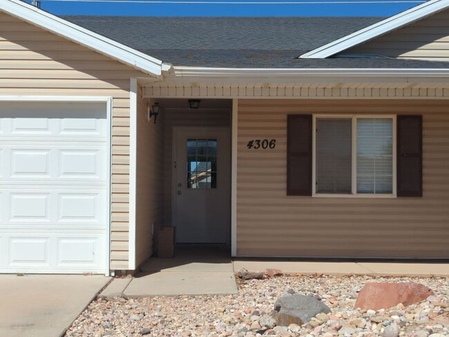 Photo - Freshly Updated home in a Quiet Cul-de-Sac