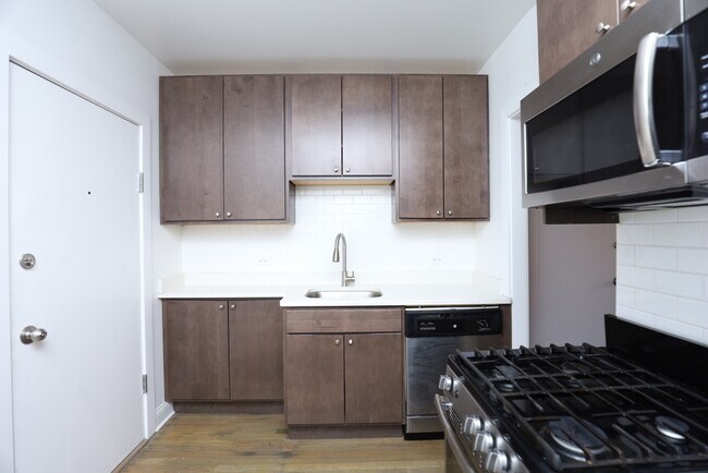 Photo - 2639 N Spaulding Ave Unidad E4