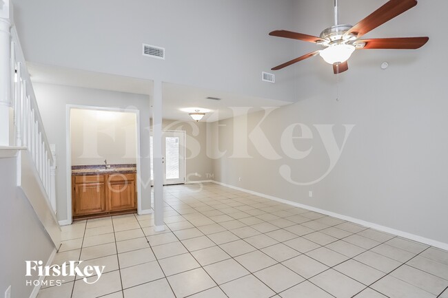Photo - 3127 Village Woods Dr