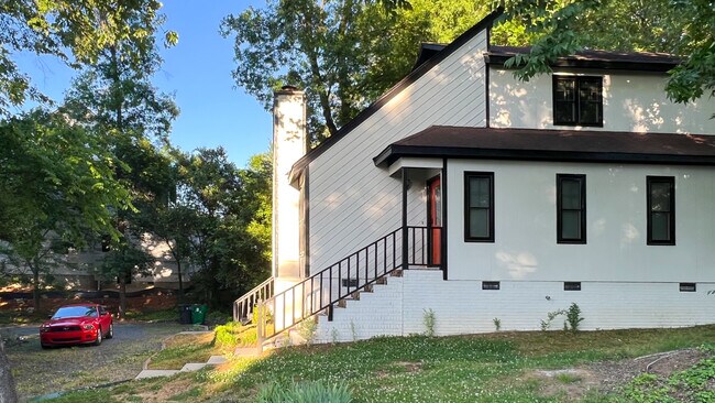Photo - 3800 Churchill Rd House