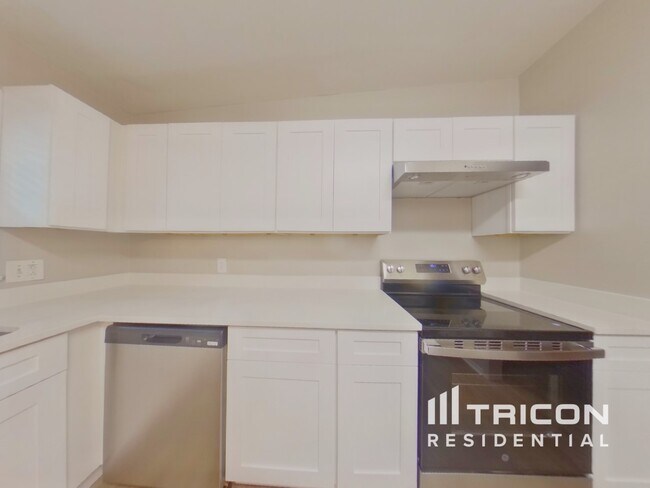 Photo - 2087 Meadowbrook Dr SW