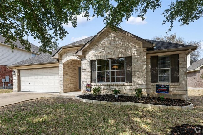 Building Photo - 601 Pebblestone Walk Dr Rental
