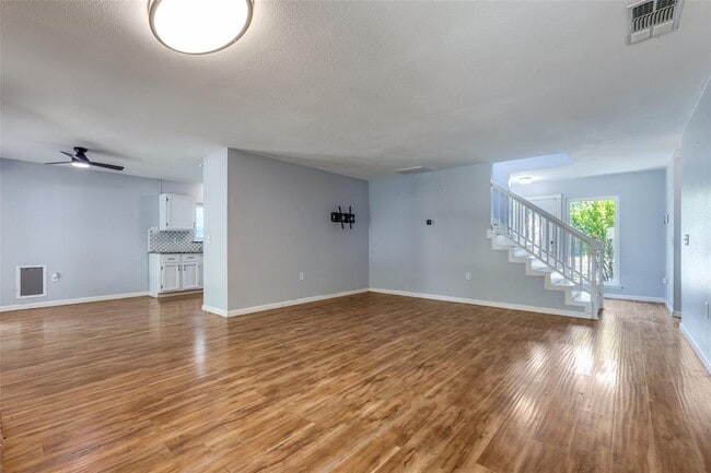 Photo - 6719 Timberhill Dr
