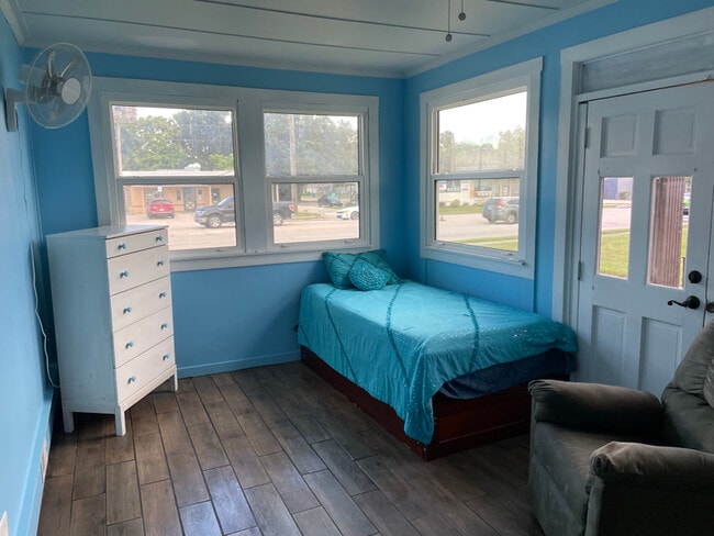 Photo - 300 S Spring Garden Ave