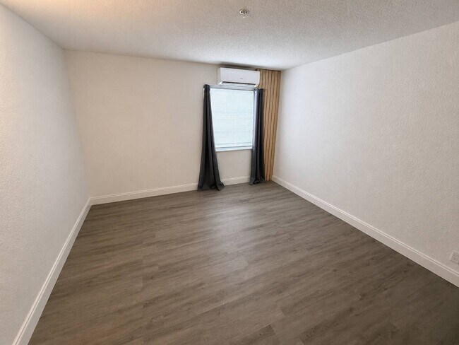 Photo - 4251 NW 5th St Unit 125