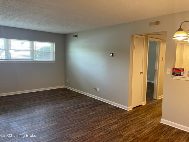 Photo - 404 N Hite Ave Unit B1