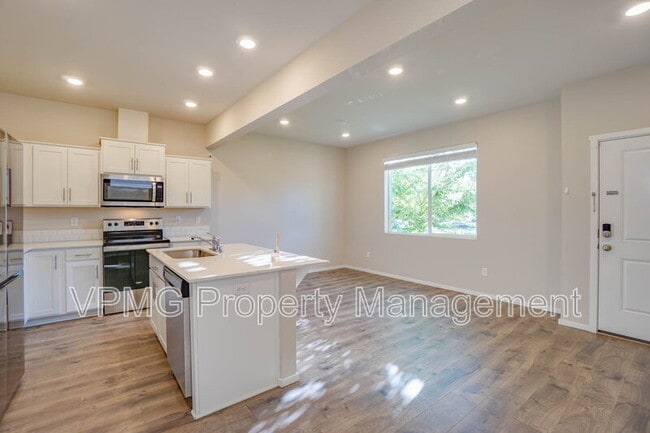2641 NE 115th Pl.