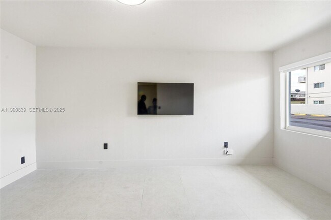 Photo - 13200 NE 7th Ave Unit 118