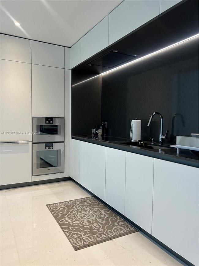 Photo - 300 Biscayne Blvd Way Unit 906