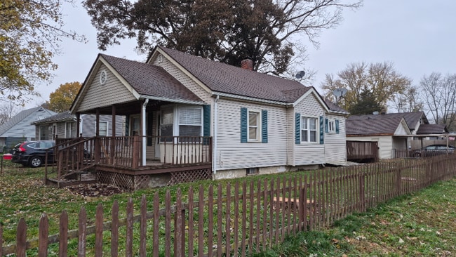 Photo - 202 Prince Albert Blvd