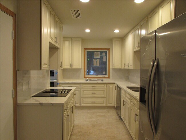 Photo - 201 Vanderpool Ln Unit 19