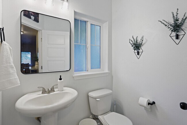 Photo - Well maintained 4 bedroom 2.5 bath home in Olympia School District.