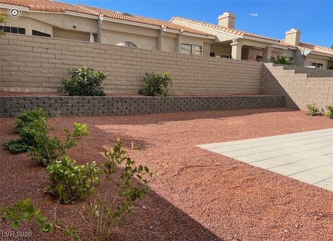 Photo - 325 Tembre Ct.