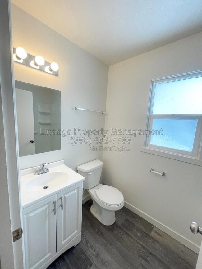 Photo - 1054 W 1520 N