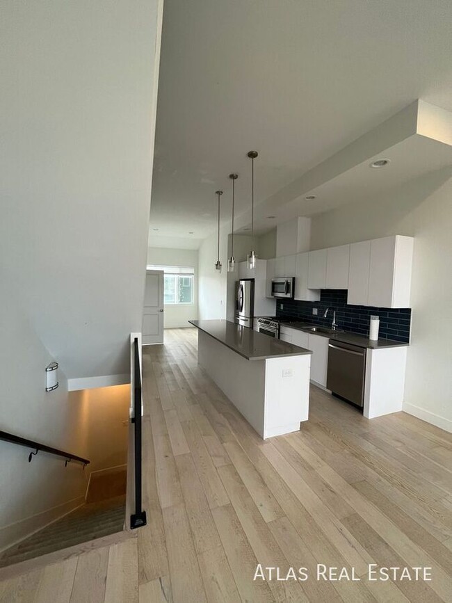 Photo - 2016 N Bryant St Apartment Unit 103