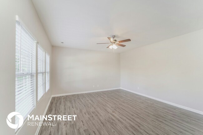 Photo - 11123 Silver Glen Ln