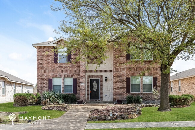 Building Photo - 2002 Bentwood St