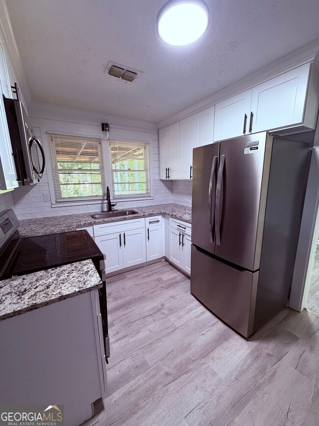 Photo - 1280 Janice Ln NW