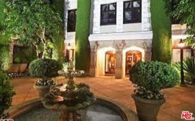 Photo - 316 N Rossmore Ave Unit PH 607