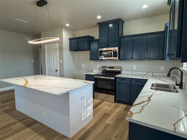 Photo - 2911 Langford St