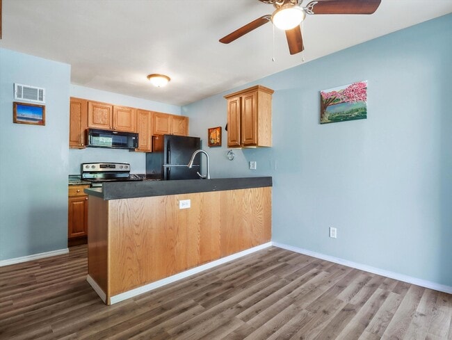 Photo - 428 East Bluff Unit 1